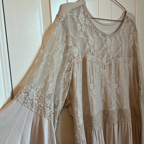 Torrid Super Soft Knits Lace Bell Sleeve Babydoll Shirt - Picture 5 of 11